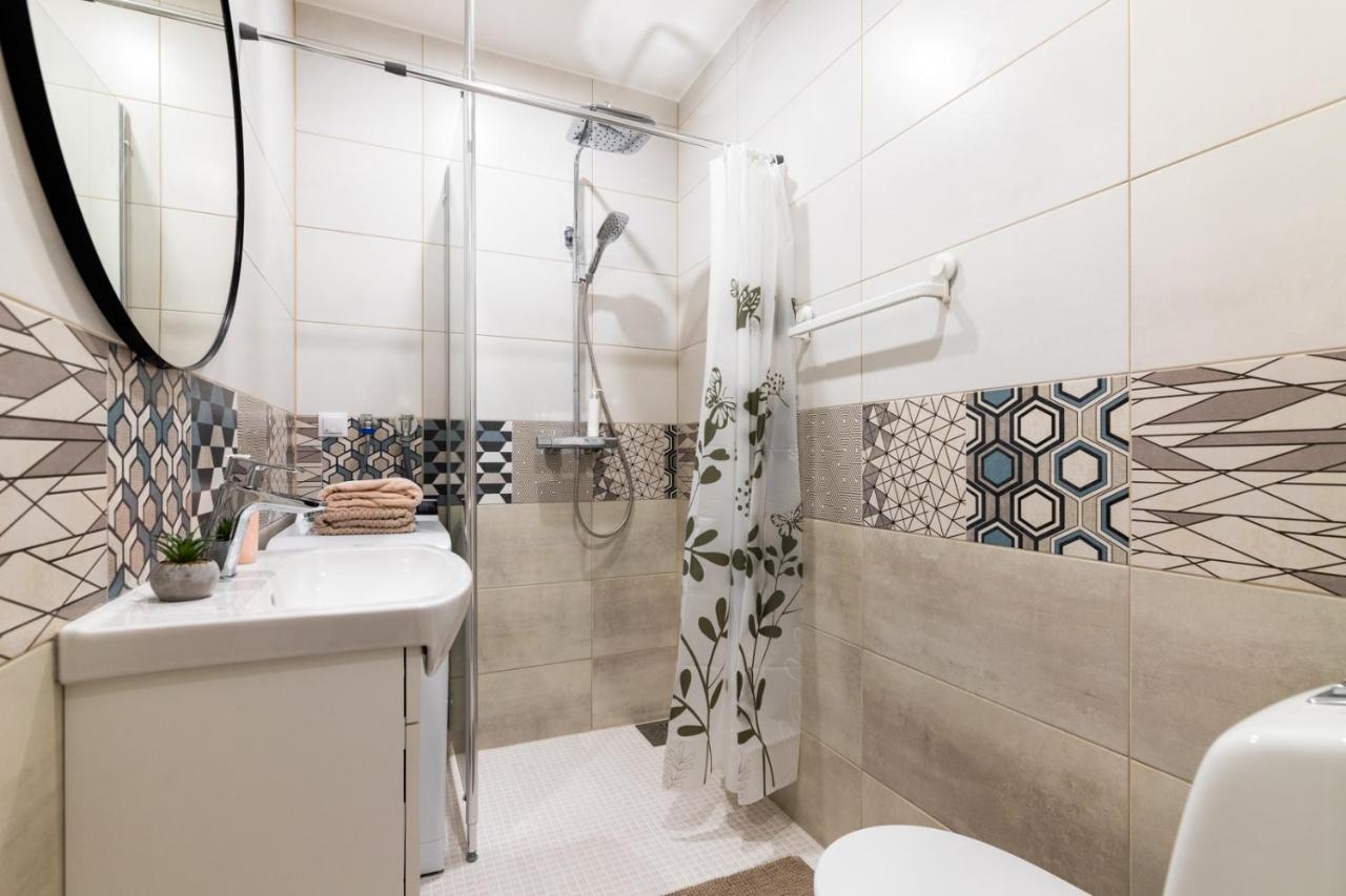 Charming 1Br In Superb Location, Free Parking & Wi-Fi Apartment Tallinn Exterior foto